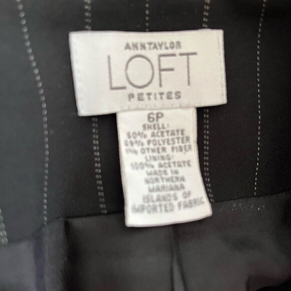 ANN Taylor LOFT Petites black/ white pinstripe blazer size 6P - Picture 5 of 5